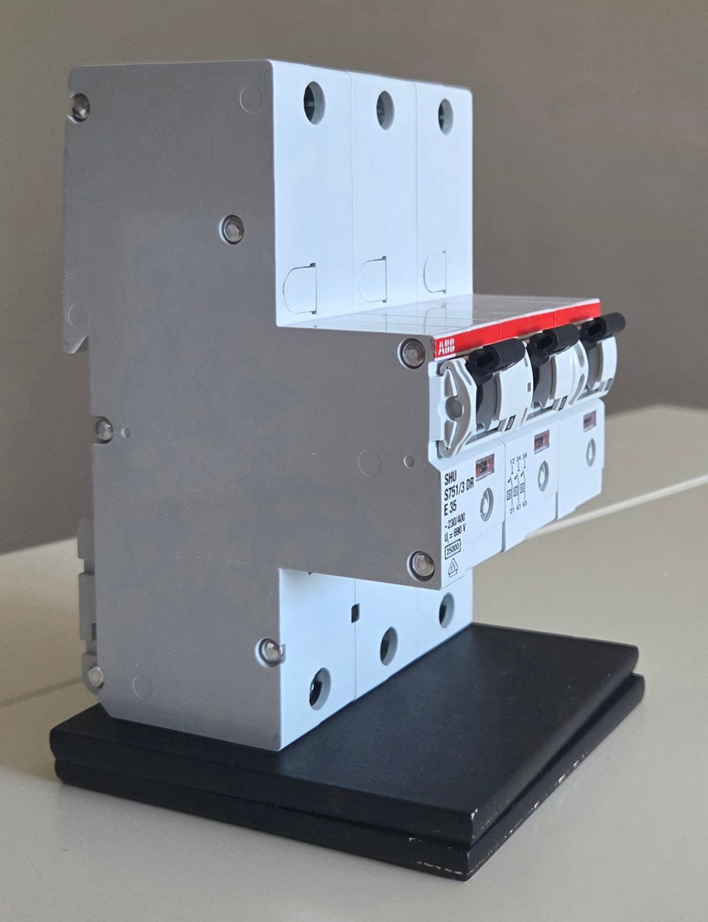 ABB 2CDH 781 001 R2352 SLS-Schalter 35A Hutschiene NEU OVP